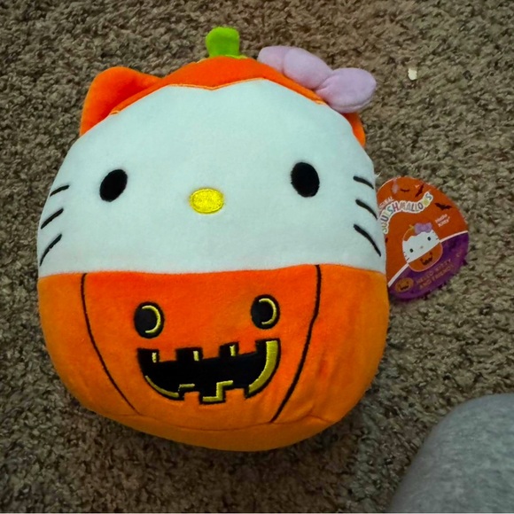 Squishmallows Other - Hello Kitty NWT Halloween Squishmallow
